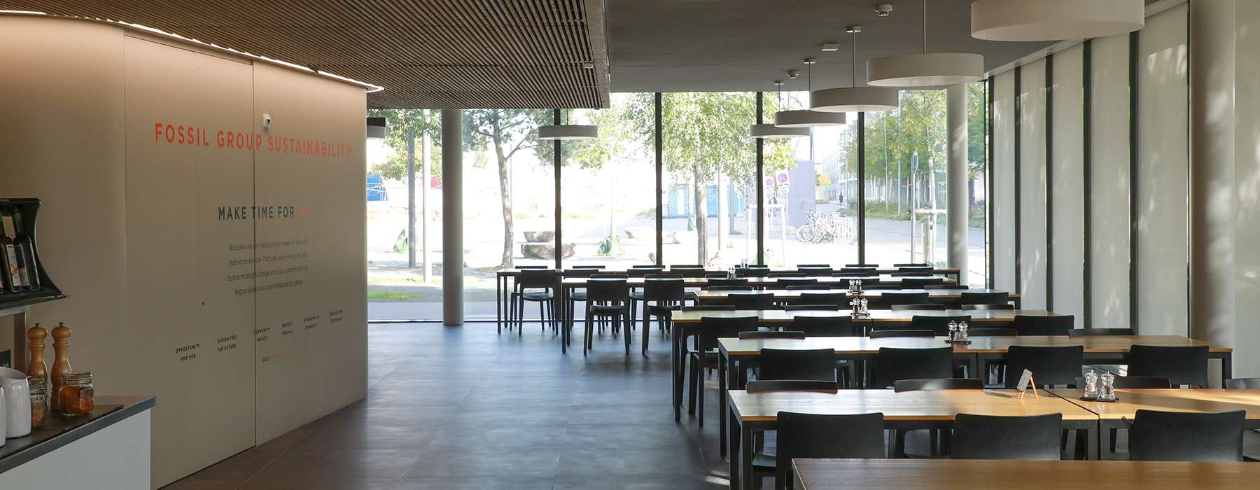 Contact Fossil Group